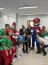 Pacientes do HUB receberam a visita da caravana do Papai Noel e presentes no Natal. Foto 3